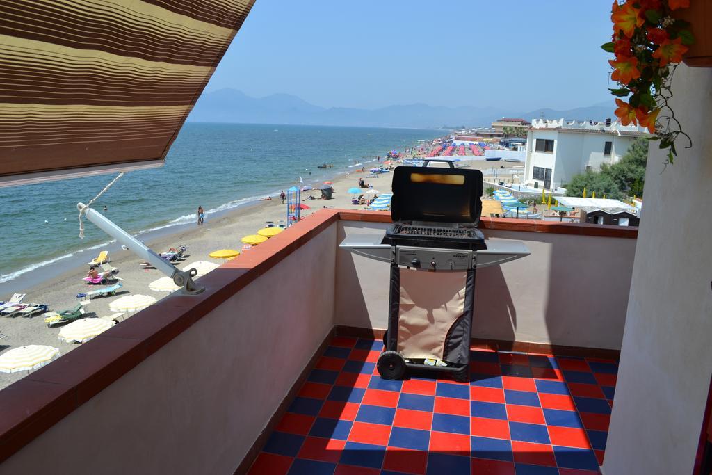 Casa Vacanze Dei Navigatori On The Sea Pontecagnano Dış mekan fotoğraf