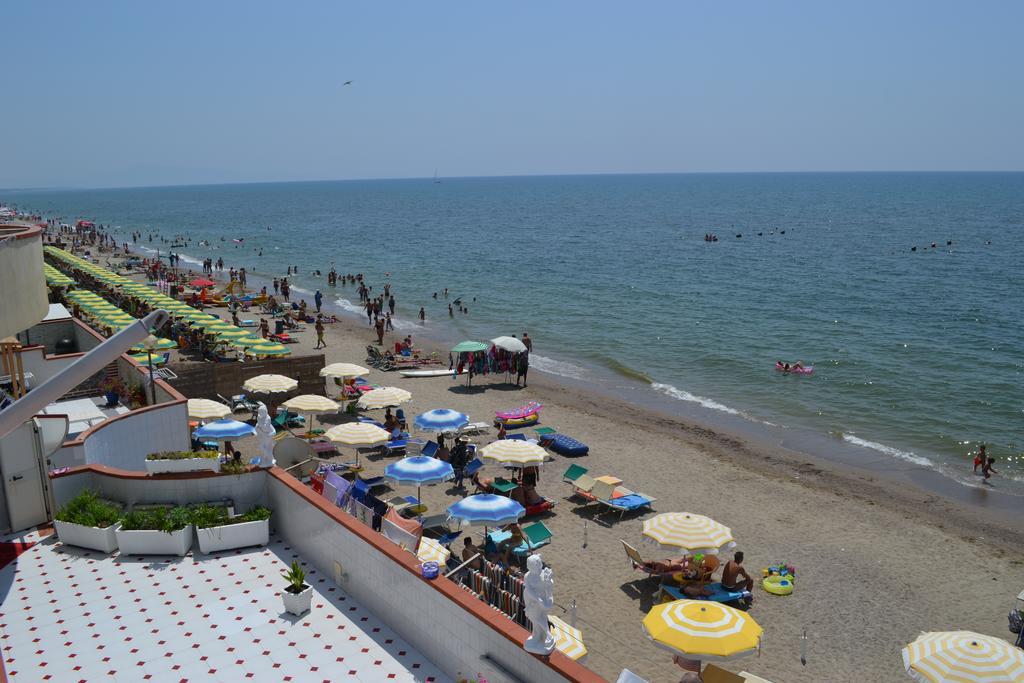 Casa Vacanze Dei Navigatori On The Sea Pontecagnano Dış mekan fotoğraf