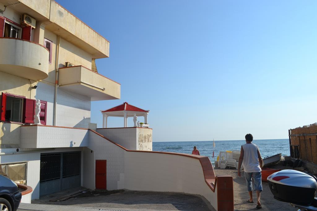 Casa Vacanze Dei Navigatori On The Sea Pontecagnano Dış mekan fotoğraf