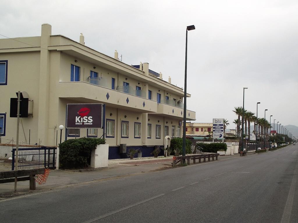 Casa Vacanze Dei Navigatori On The Sea Pontecagnano Dış mekan fotoğraf